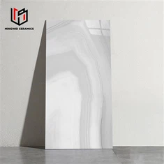 Világos színű márvány kivitel